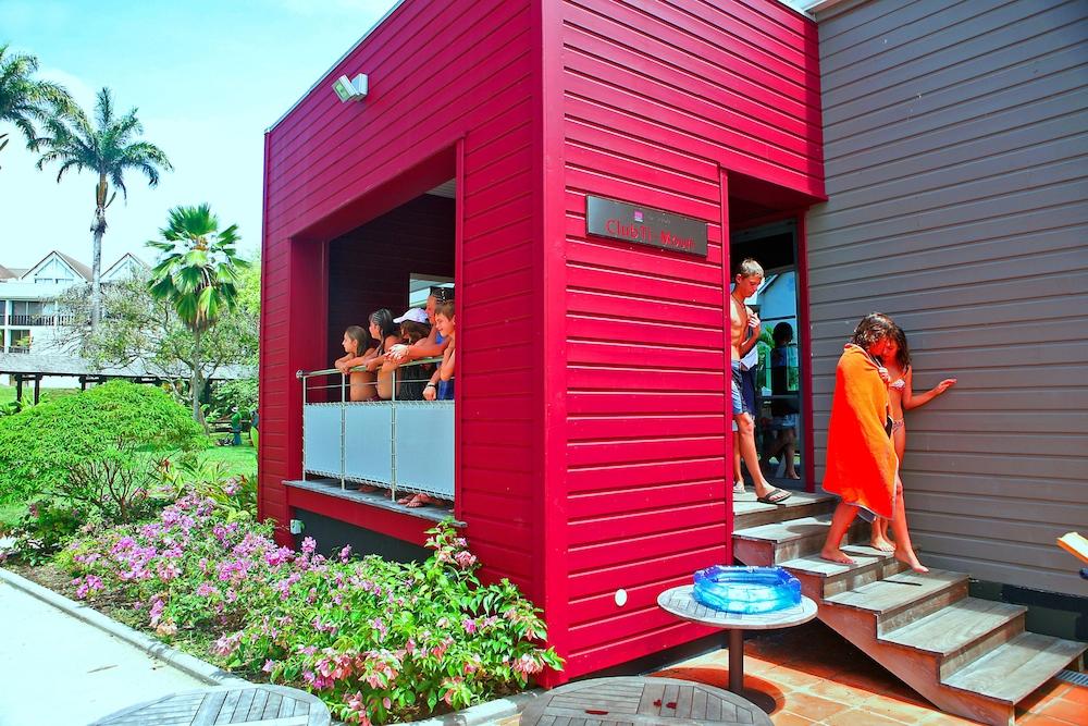 Mahogany Hotel Residence & Spa เลอโกซิเยร์ ภายนอก รูปภาพ