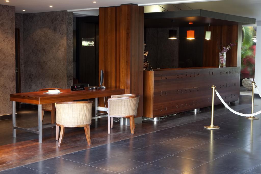Mahogany Hotel Residence & Spa เลอโกซิเยร์ ภายนอก รูปภาพ