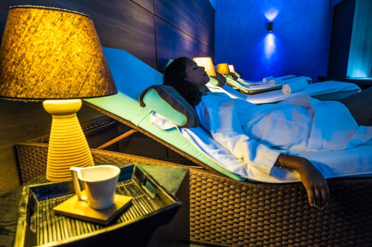 Mahogany Hotel Residence & Spa เลอโกซิเยร์ ภายนอก รูปภาพ